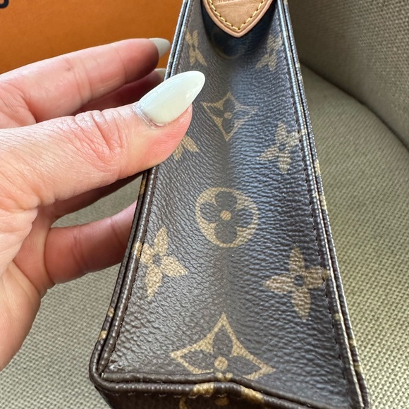Louis Vuitton Poche Toilette Pouch ❌SOLD ❌ - Picture 9 of 11